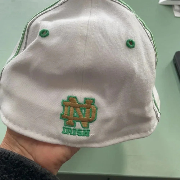 Vintage 90s Notre Dame Top of the World  baseball cap, white & green - Picture 6 of 9